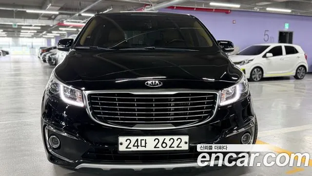 Kia Carnival 2015 thumb 2
