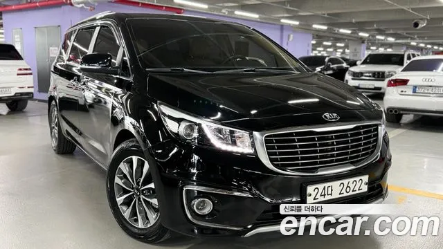 Kia Carnival 2015 thumb 11