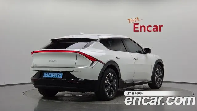 Kia EV6 2022 thumb 2