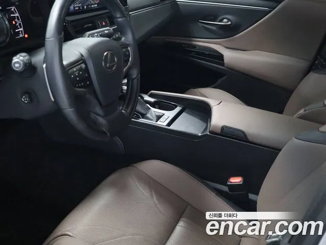 Lexus ES 2025 thumb 10