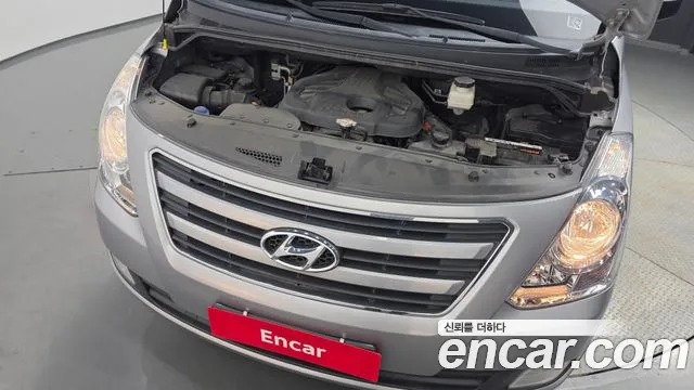 Hyundai Starex 2017 thumb 6
