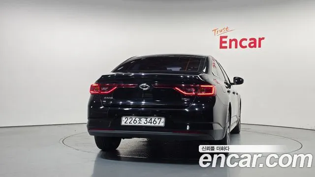 Renault-KoreaSamsung Megane 2017 thumb 4
