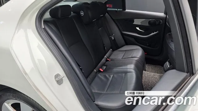 Mercedes-Benz C-Класс 2015 thumb 10