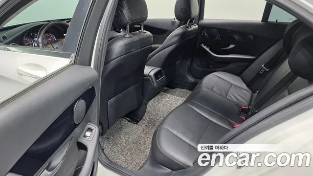 Mercedes-Benz C-Класс 2015 thumb 11