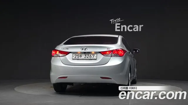 Hyundai Avante 2013 thumb 4