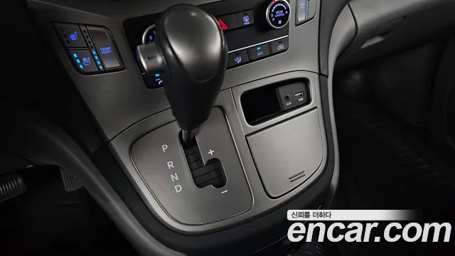 Hyundai Starex 2019 thumb 9