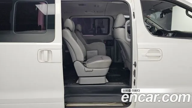 Hyundai Starex 2019 thumb 12