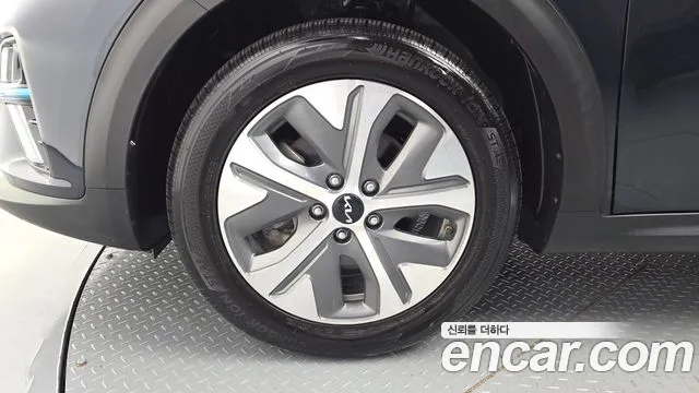 Kia Niro 2021 thumb 4