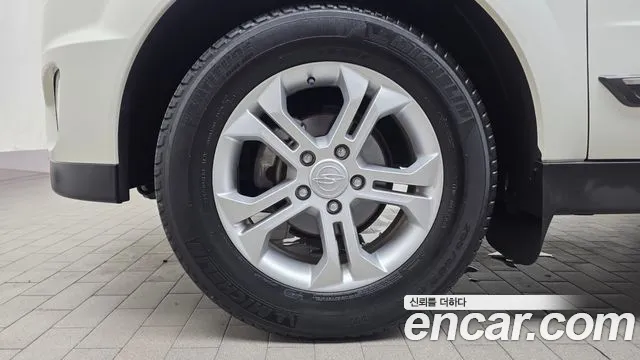 KG_Mobility_Ssangyong KORANDO 2014 thumb 4