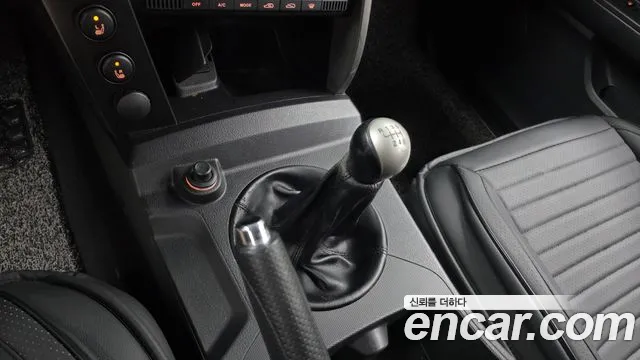 KG_Mobility_Ssangyong KORANDO 2014 thumb 8