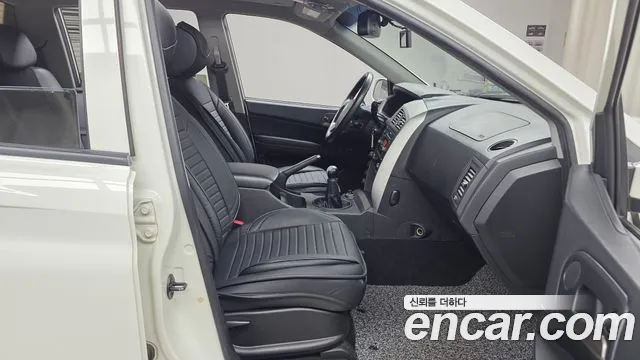 KG_Mobility_Ssangyong KORANDO 2014 thumb 10