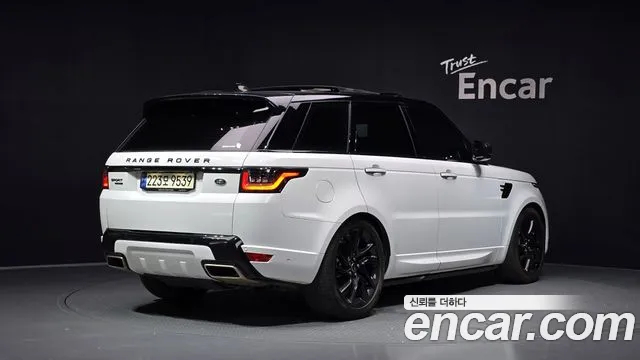 Land Rover Range Rover Sport 2021 thumb 2