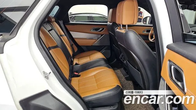 Land Rover Range Rover Velar 2017 thumb 12