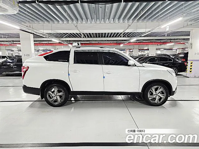 KG_Mobility_Ssangyong Rexton 2018 thumb 6