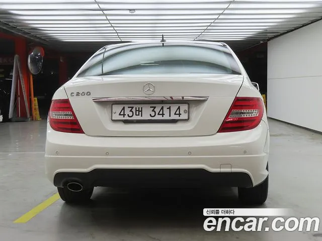Mercedes-Benz C-Класс 2012 thumb 3