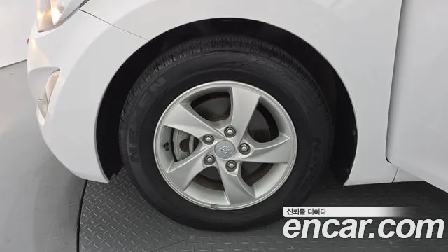 Hyundai Avante 2014 thumb 5