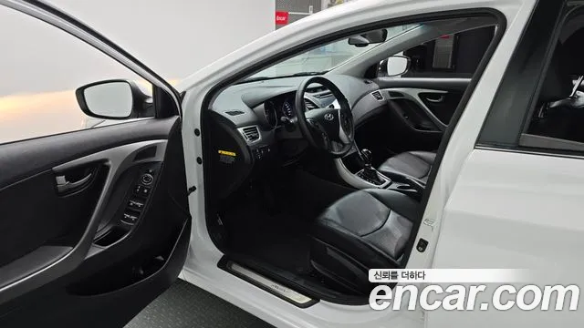 Hyundai Avante 2014 thumb 10