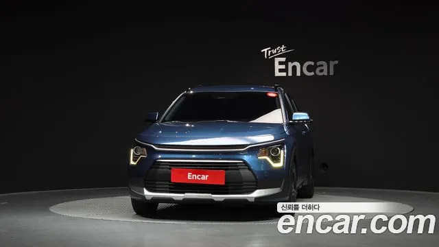 Kia Niro 2023 thumb 3