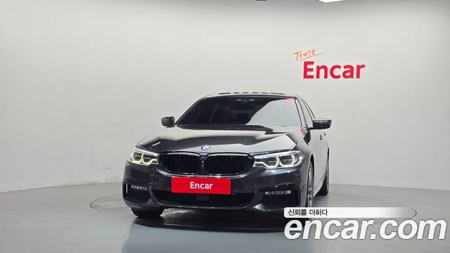 BMW 5-Series 2018 thumb 3