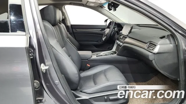 Honda Accord 2018 thumb 11