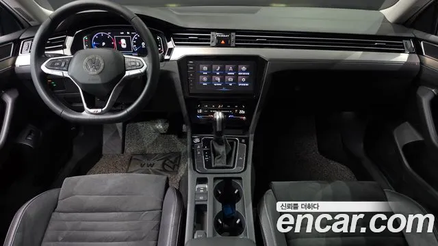 Volkswagen Passat (North America and China) 2021 thumb 7