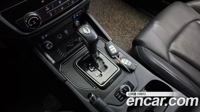 KG_Mobility_Ssangyong Rexton 2019 thumb 9
