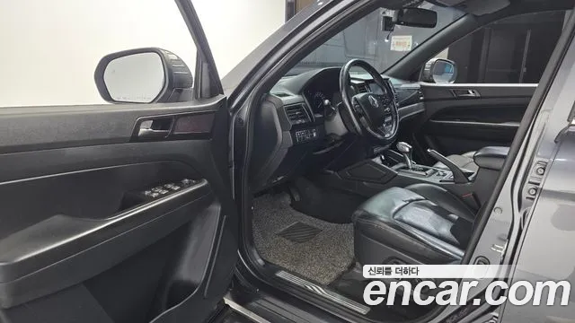 KG_Mobility_Ssangyong Rexton 2019 thumb 10