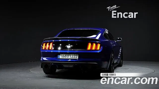 Ford Mustang Mach-E 2016 thumb 4