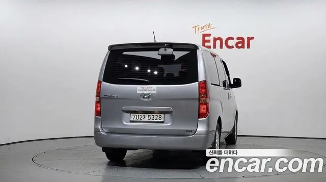 Hyundai Starex 2011 thumb 4