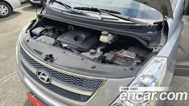 Hyundai Starex 2011 thumb 6