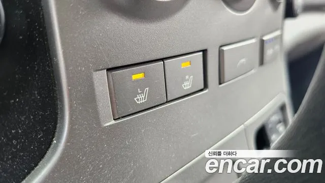 Hyundai Starex 2011 thumb 12