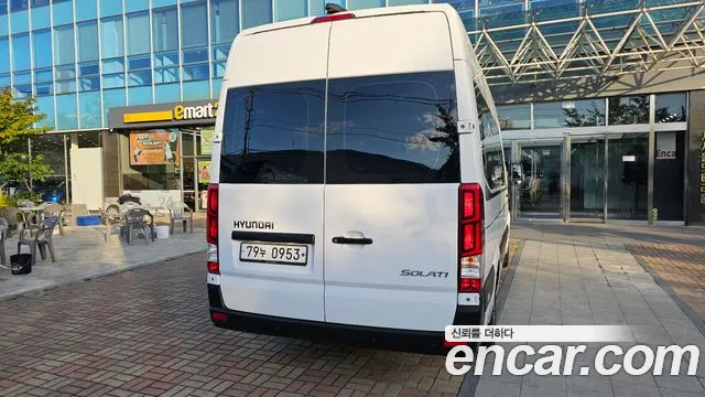 Hyundai Staria 2019 thumb 4