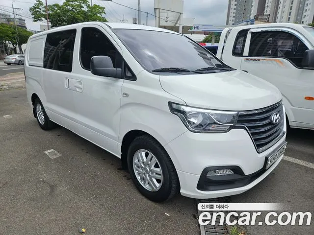 Hyundai Starex 2019 thumb 2