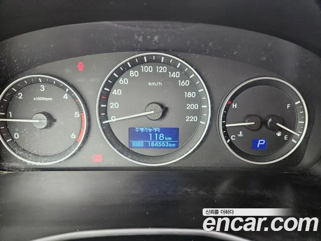 Hyundai Starex 2019 thumb 9
