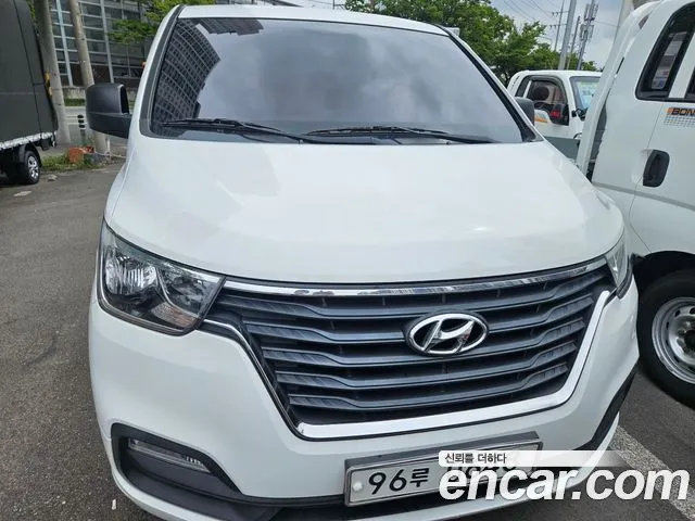 Hyundai Starex 2019 thumb 12