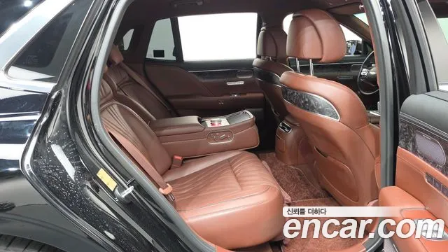 Genesis G90 2022 thumb 11