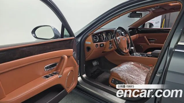 Bentley Flying Spur 2017 thumb 10