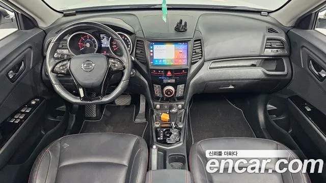 KG_Mobility_Ssangyong TIBOLI 2017 thumb 6