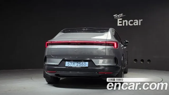 Polestar 4 2025 thumb 4
