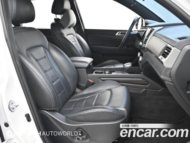 KG_Mobility_Ssangyong Rexton 2019 thumb 10