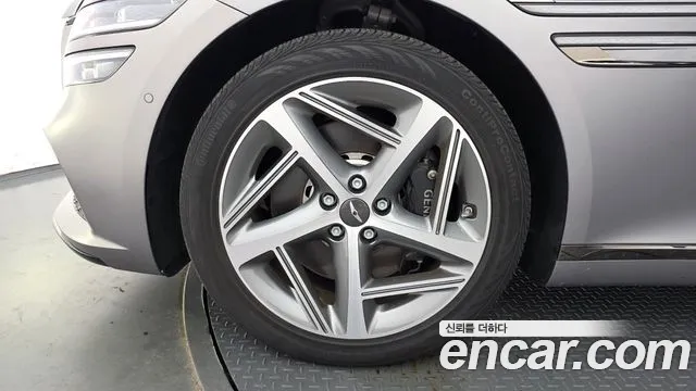 Genesis G80 2023 thumb 5