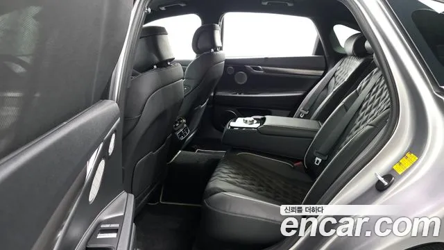 Genesis G80 2023 thumb 11
