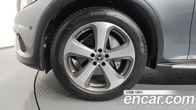 Mercedes-Benz GLC 2019 thumb 4