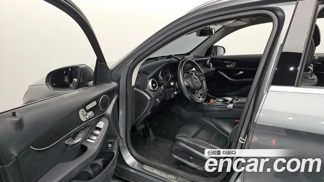 Mercedes-Benz GLC 2019 thumb 9