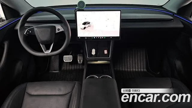 Tesla Model Y 2025 thumb 6