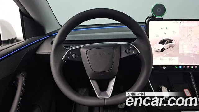 Tesla Model Y 2025 thumb 12