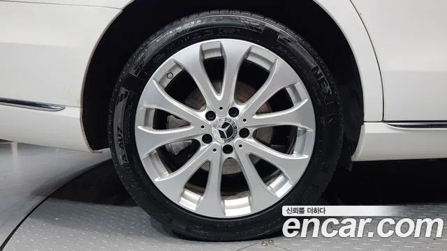 Mercedes-Benz E-Класс 2018 thumb 5