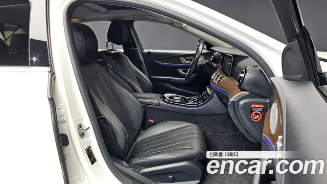 Mercedes-Benz E-Класс 2018 thumb 11