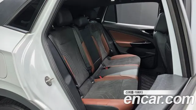 Volkswagen ID.4 2023 thumb 10