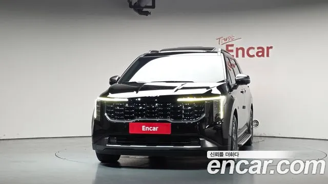 Kia Carnival 2024 thumb 2